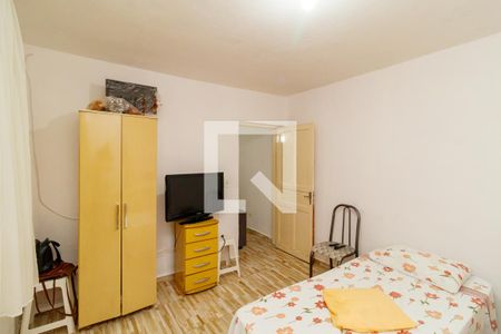 Casa à venda com 180m², 3 quartos e 3 vagas Casa à venda com 180m², 3 quartos e 3 vagasedícula - quarto 5