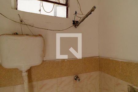 Casa à venda com 180m², 3 quartos e 3 vagas Casa à venda com 180m², 3 quartos e 3 vagasBanheiro/Área de Serviço