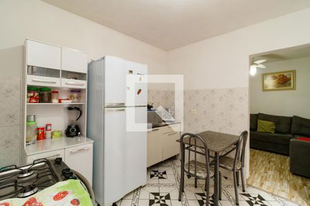 Casa à venda com 180m², 3 quartos e 3 vagas Casa à venda com 180m², 3 quartos e 3 vagasedícula - cozinha