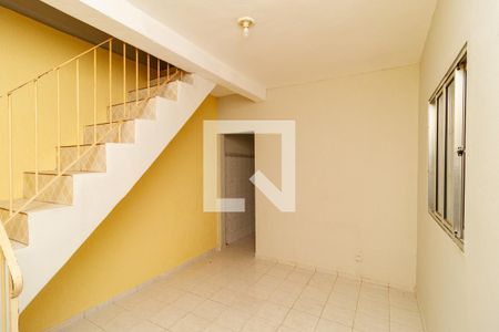 Casa à venda com 180m², 3 quartos e 3 vagas Casa à venda com 180m², 3 quartos e 3 vagasedícula -corredor