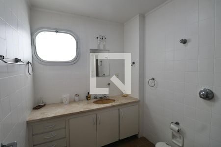 Apartamento para alugar com 127m², 3 quartos e 1 vaga Apartamento para alugar com 127m², 3 quartos e 1 vagaBanheiro Social