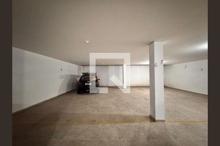 Apartamento à venda com 100m², 2 quartos e 1 vaga Apartamento à venda com 100m², 2 quartos e 1 vagaGaragem