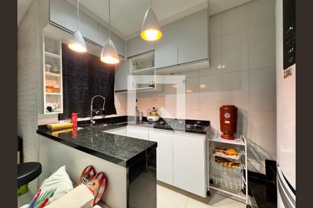 Apartamento à venda com 100m², 2 quartos e 1 vaga Apartamento à venda com 100m², 2 quartos e 1 vagaCozinha