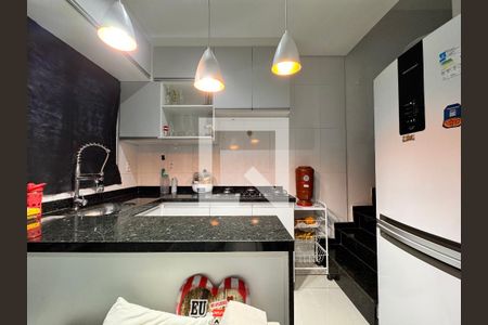 Apartamento à venda com 100m², 2 quartos e 1 vaga Apartamento à venda com 100m², 2 quartos e 1 vagaCozinha