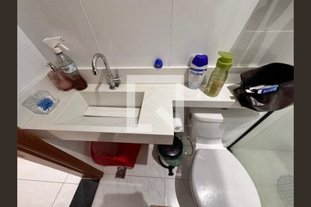 Apartamento à venda com 100m², 2 quartos e 1 vaga Apartamento à venda com 100m², 2 quartos e 1 vagaBanheiro