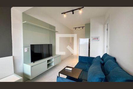 Sala de TV de apartamento para alugar com 1 quarto, 34m² em Pinheiros, São Paulo