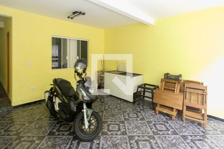 Casa à venda com 100m², 3 quartos e 2 vagas Casa à venda com 100m², 3 quartos e 2 vagasGaragem