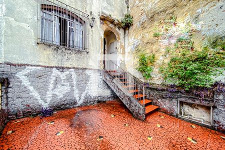 Casa à venda com 215m², 2 quartos e 1 vagaGaragem