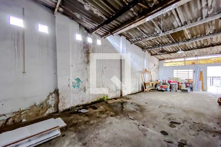 Casa à venda com 215m², 2 quartos e 1 vagaQuarto de Serviço