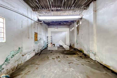 Casa à venda com 215m², 2 quartos e 1 vagaQuarto de Serviço