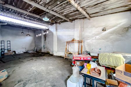 Casa à venda com 215m², 2 quartos e 1 vagaQuarto de Serviço