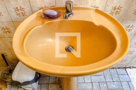 Casa à venda com 215m², 2 quartos e 1 vagaBanheiro