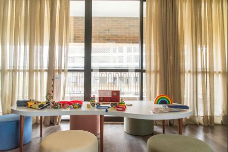 Apartamento à venda com 153m², 4 quartos e 2 vagas Apartamento à venda com 153m², 4 quartos e 2 vagasBrinquedoteca