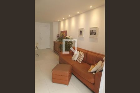 Apartamento à venda com 90m², 3 quartos e 3 vagas Apartamento à venda com 90m², 3 quartos e 3 vagasSala