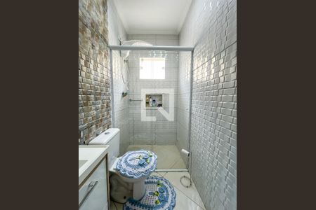 Casa à venda com 250m², 2 quartos e 3 vagas Casa à venda com 250m², 2 quartos e 3 vagasBanheiro da Suíte