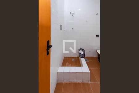 Casa à venda com 360m², 3 quartos e 3 vagas Casa à venda com 360m², 3 quartos e 3 vagasBanheiro