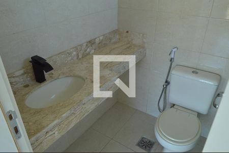 Apartamento à venda com 187m², 4 quartos e 1 vagaBanheiro da Suíte 1