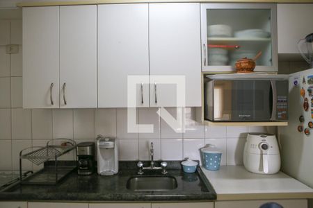 Apartamento à venda com 72m², 2 quartos e 1 vaga Apartamento à venda com 72m², 2 quartos e 1 vagaCozinha
