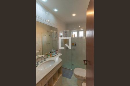 Casa à venda com 300m², 4 quartos e 4 vagas Casa à venda com 300m², 4 quartos e 4 vagasBanheiro da Suíte 2