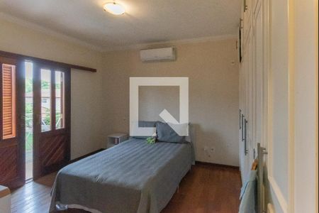 Casa à venda com 300m², 4 quartos e 4 vagas Casa à venda com 300m², 4 quartos e 4 vagasSuíte 2