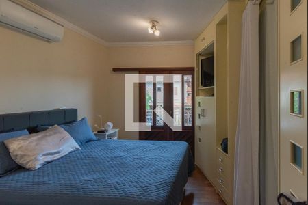 Casa à venda com 300m², 4 quartos e 4 vagas Casa à venda com 300m², 4 quartos e 4 vagasSuíte 1