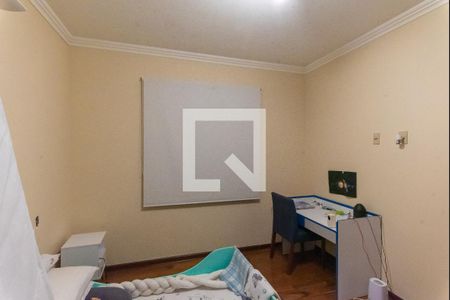 Casa à venda com 300m², 4 quartos e 4 vagas Casa à venda com 300m², 4 quartos e 4 vagasSuíte 4