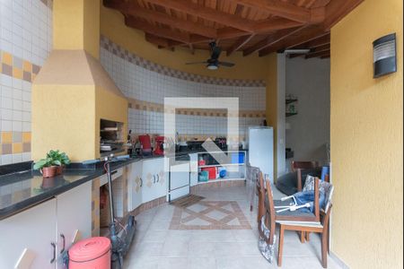 Casa à venda com 300m², 4 quartos e 4 vagas Casa à venda com 300m², 4 quartos e 4 vagasChurrasqueira