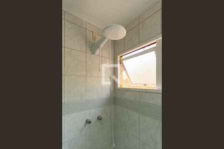 Casa à venda com 300m², 4 quartos e 4 vagas Casa à venda com 300m², 4 quartos e 4 vagasBanheiro das Suítes 3 e 4