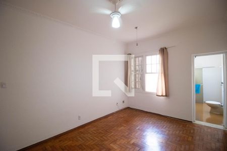 Casa à venda com 152m², 4 quartos e 5 vagasSuíte