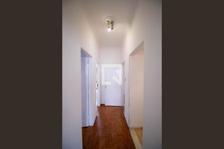 Casa à venda com 152m², 4 quartos e 5 vagasCorredor