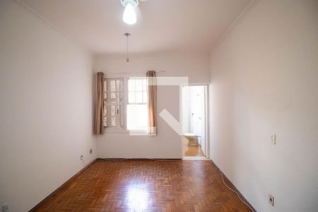 Casa à venda com 152m², 4 quartos e 5 vagasSuíte