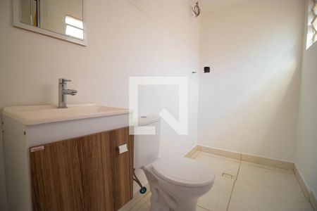 Casa à venda com 152m², 4 quartos e 5 vagasBanheiro (edícula)