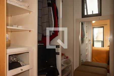 Apartamento para alugar com 128m², 3 quartos e 2 vagas Apartamento para alugar com 128m², 3 quartos e 2 vagasCloset da Suíte