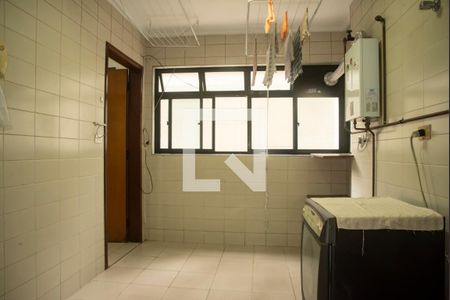Apartamento para alugar com 128m², 3 quartos e 2 vagas Apartamento para alugar com 128m², 3 quartos e 2 vagasÁrea de Serviço
