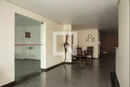 Apartamento para alugar com 128m², 3 quartos e 2 vagas Apartamento para alugar com 128m², 3 quartos e 2 vagasHall social