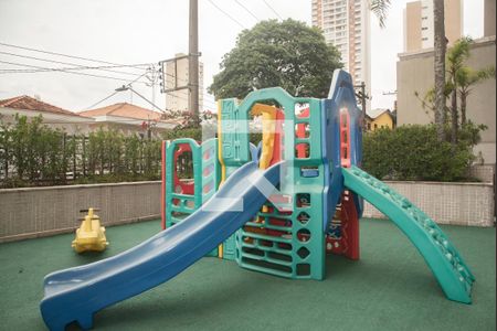 Apartamento para alugar com 128m², 3 quartos e 2 vagas Apartamento para alugar com 128m², 3 quartos e 2 vagasÁrea comum - Playground