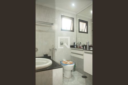 Apartamento para alugar com 128m², 3 quartos e 2 vagas Apartamento para alugar com 128m², 3 quartos e 2 vagasBanheiro da Suíte