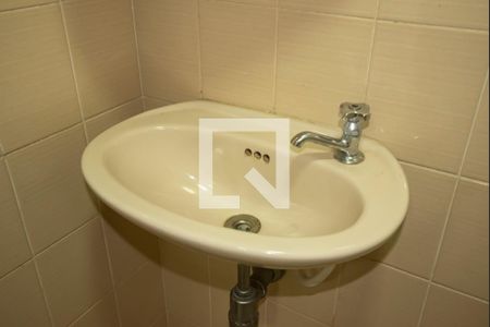 Apartamento para alugar com 128m², 3 quartos e 2 vagas Apartamento para alugar com 128m², 3 quartos e 2 vagasBanheiro de Serviço