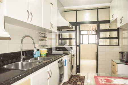 Apartamento para alugar com 128m², 3 quartos e 2 vagas Apartamento para alugar com 128m², 3 quartos e 2 vagasCozinha