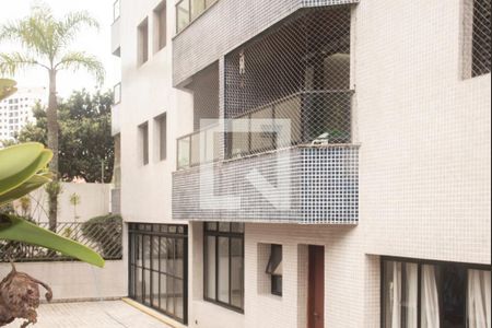 Apartamento para alugar com 128m², 3 quartos e 2 vagas Apartamento para alugar com 128m², 3 quartos e 2 vagasVista externa da varanda da sala