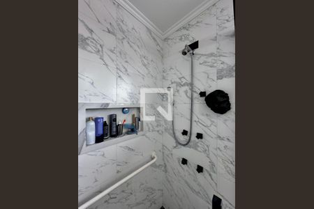 Casa à venda com 254m², 5 quartos e 2 vagas Casa à venda com 254m², 5 quartos e 2 vagasBanheiro Suíte 1