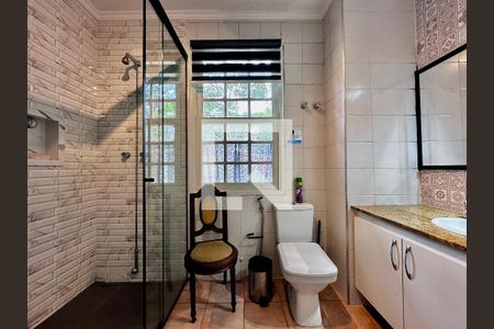 Casa à venda com 254m², 5 quartos e 2 vagas Casa à venda com 254m², 5 quartos e 2 vagasBanheiro Social