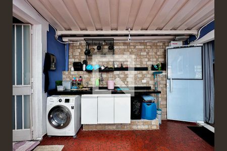Casa à venda com 254m², 5 quartos e 2 vagas Casa à venda com 254m², 5 quartos e 2 vagasÁrea de Serviço