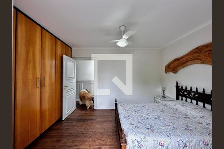 Casa à venda com 254m², 5 quartos e 2 vagas Casa à venda com 254m², 5 quartos e 2 vagasQuarto 3