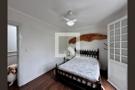 Casa à venda com 254m², 5 quartos e 2 vagas Casa à venda com 254m², 5 quartos e 2 vagasQuarto 3
