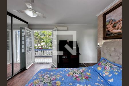 Casa à venda com 254m², 5 quartos e 2 vagas Casa à venda com 254m², 5 quartos e 2 vagasSuíte 1