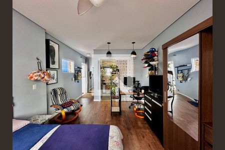 Casa à venda com 254m², 5 quartos e 2 vagas Casa à venda com 254m², 5 quartos e 2 vagasSuíte 2 fundos