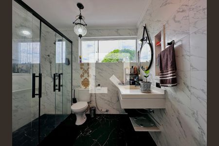Casa à venda com 254m², 5 quartos e 2 vagas Casa à venda com 254m², 5 quartos e 2 vagasBanheiro Suíte 1