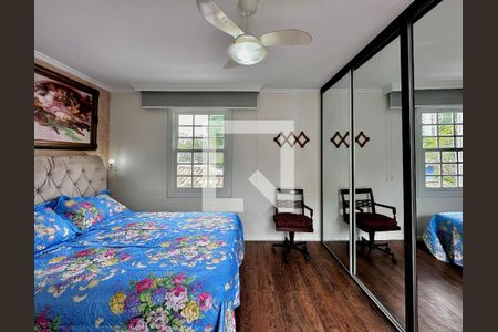 Casa à venda com 254m², 5 quartos e 2 vagas Casa à venda com 254m², 5 quartos e 2 vagasSuíte 1