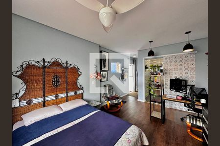 Casa à venda com 254m², 5 quartos e 2 vagas Casa à venda com 254m², 5 quartos e 2 vagasSuíte 2 fundos